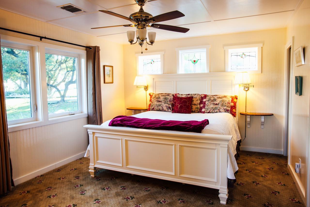 Rose Hill Retreat Aaa Four Diamond Inn Stonewall Eksteriør bilde